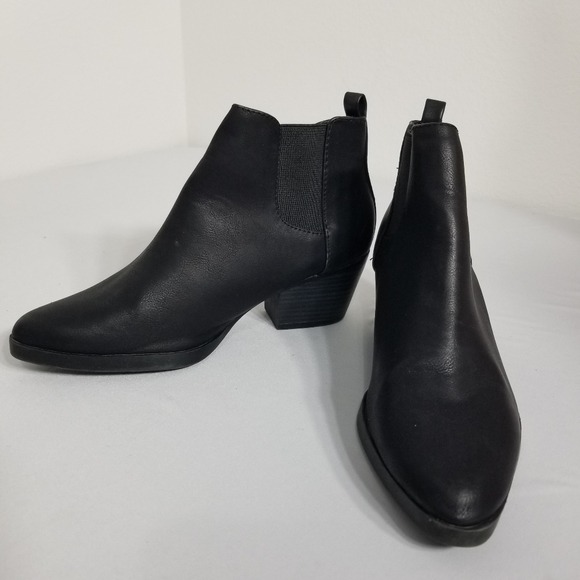 Old Navy Booties - Picture 2 of 12